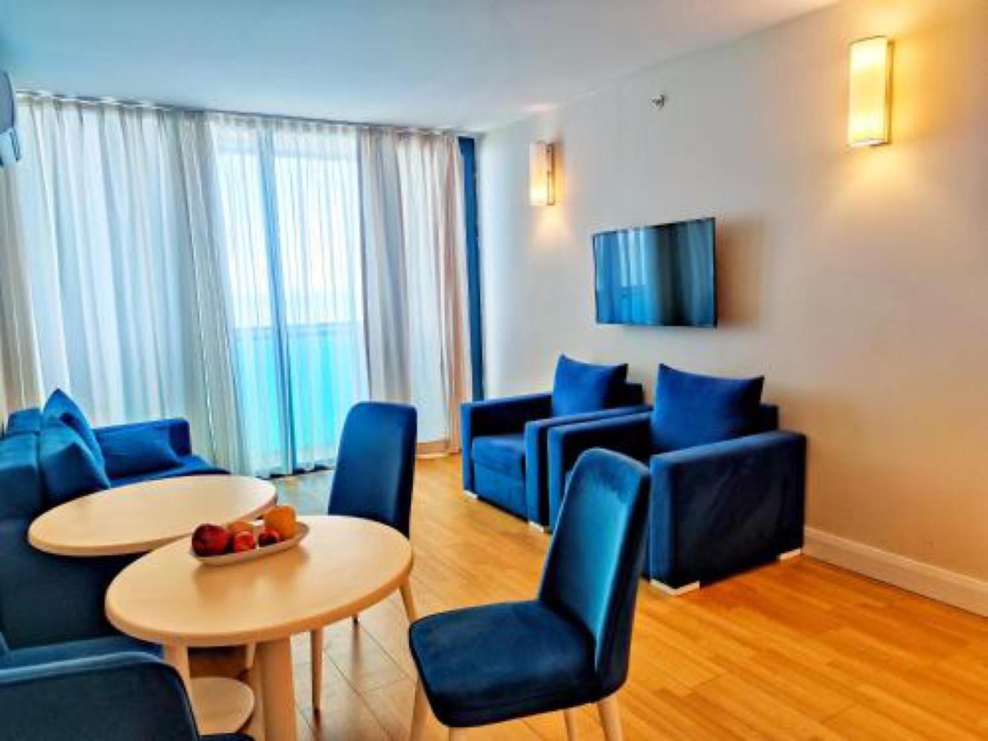 Orbi City Sea View Aparthotel Batumi Exterior foto